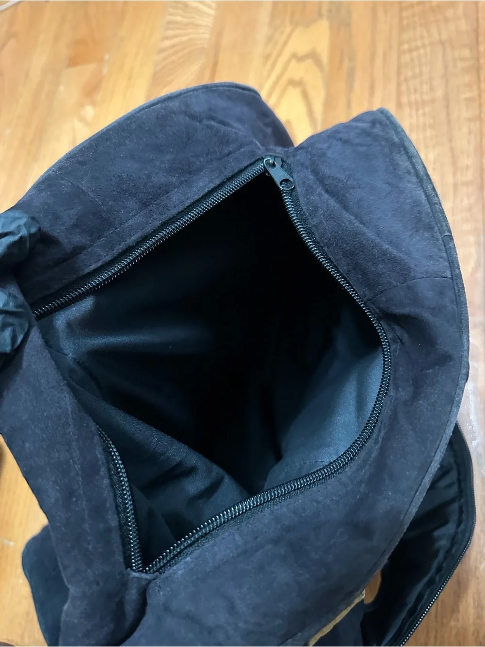 Black Suede Bird Carrier Backpack with Red & Blue Parrot Design